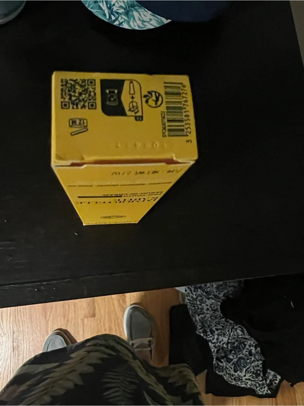 L'OCCITANE Yellow Immortelle Shea Hand Cream Box
